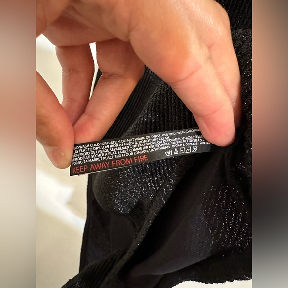 UO OUT FROM UNDER Brooke Shimmer Metallic Black V-Neck Body Suit Size XL EUC - Picture 7 of 10